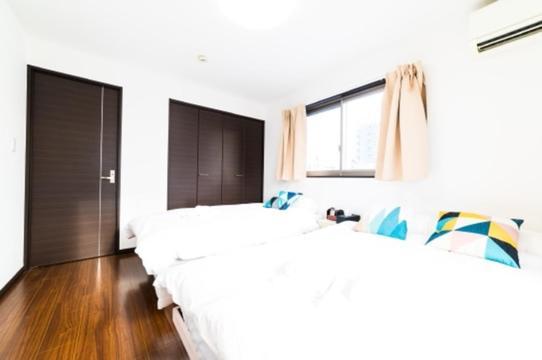 Yahiro 4-Chome House 2F,3F Токио Экстерьер фото